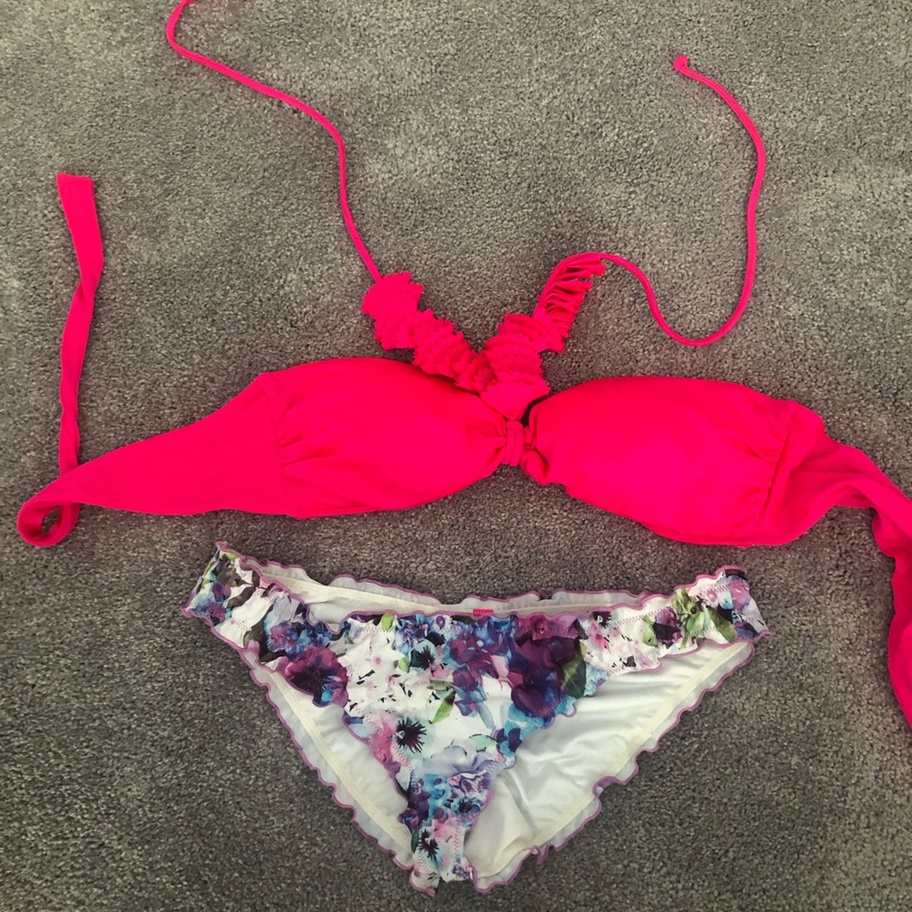 Victoria’s Secret Bikini